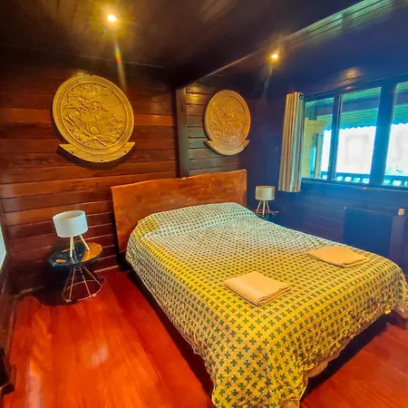 Ocean View Garden Retreat By The Golf Course 샬레