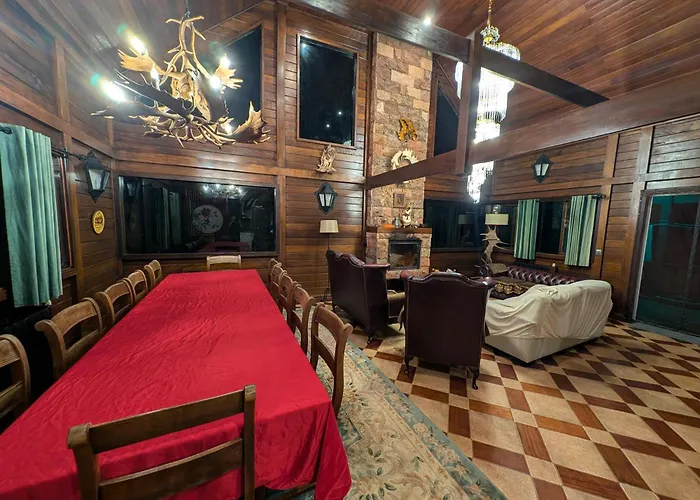 Chalet Ocean View Garden Retreat By The Golf Course *